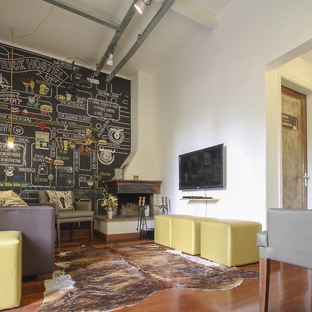 Brick Hostel Porto Alegre Exterior photo