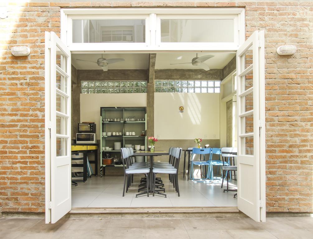 Brick Hostel Porto Alegre Exterior photo