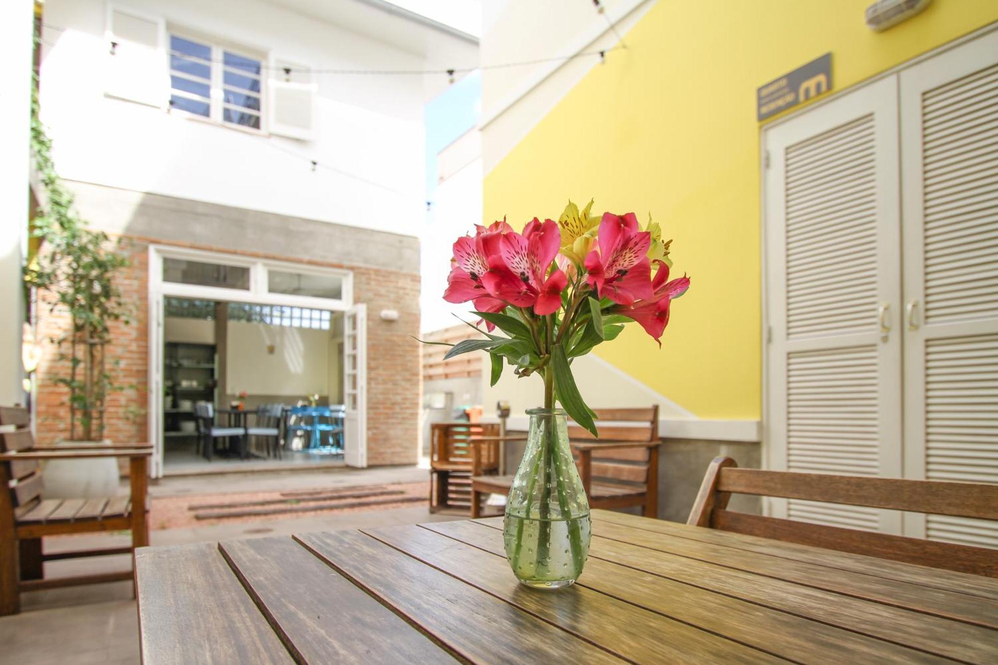 Brick Hostel Porto Alegre Exterior photo