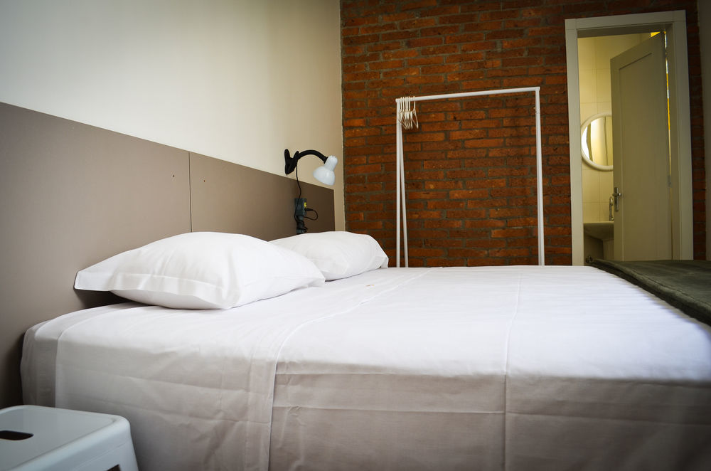 Brick Hostel Porto Alegre Exterior photo